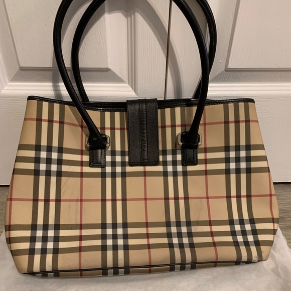 Authentic Burberry tote - Picture 8 of 11